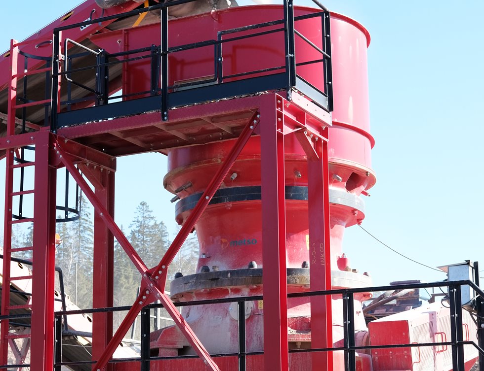 A red cone crusher installed at Rudus site.