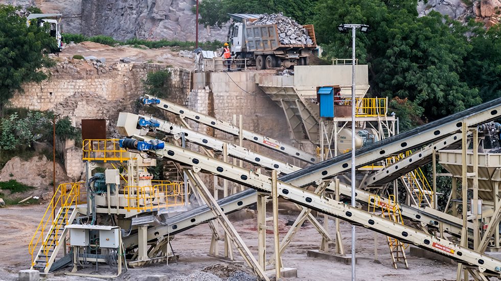 A stationary crushing plant.
