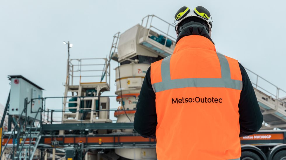 Metso NW Rapid portable plant in transportation
