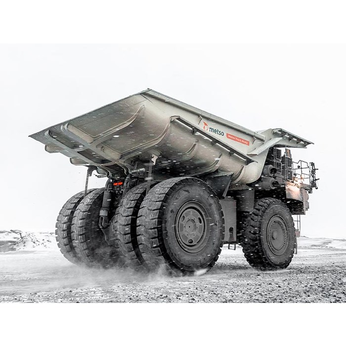 O Metso Truck Body é 20 a 30% mais leve que uma báscula de caminhão revestida de aço convencional.