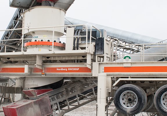 NW330GP™ portable cone crusher